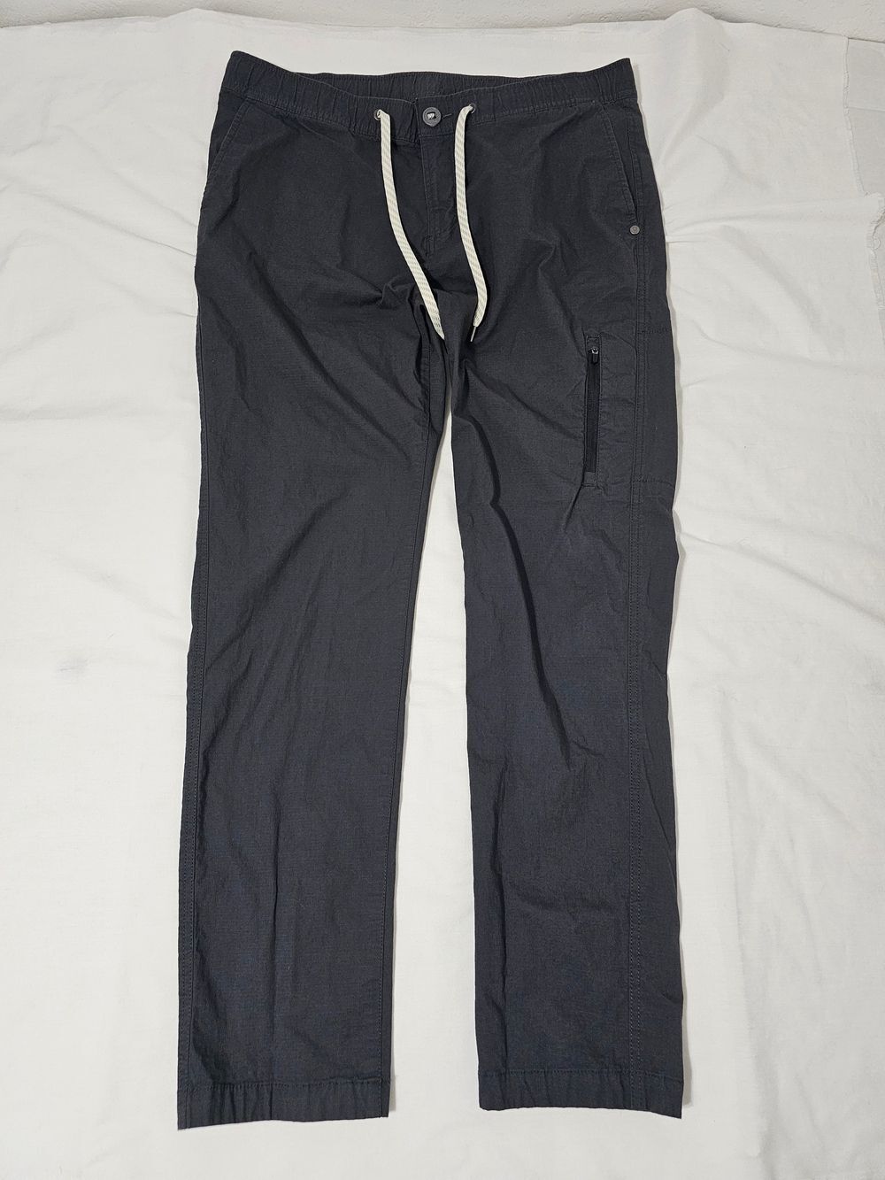 Vuori VW401 L Ripstop Organic Cotton Drawstring Cargo Pants Black Travel Casual